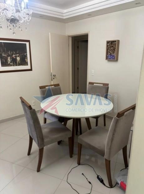 AMPLO APTO DE 3 DORMITÓRIOS COM GARAGEM - REGIÃO CENTRAL