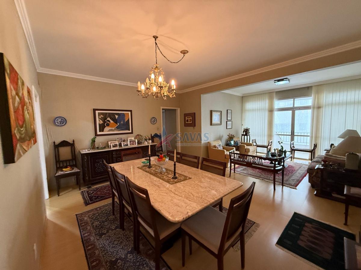 AMPLO 3 DORMITÓRIOS JUNTO AO CATARINENSE E BEIRAMAR NORTE