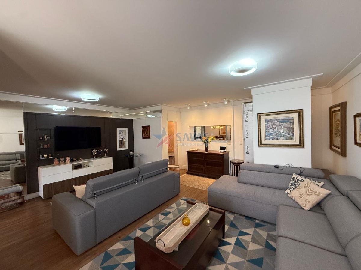 ESPAÇOSO APTO 4 DORMTITÓRIOS - 2 VAGAS - CENTRO 