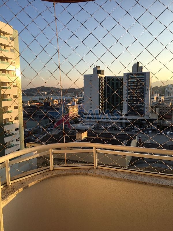 ESPAÇOSO APTO 03 DORMITÓRIOS - ÁREA DE LAZER